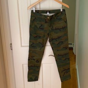 Size 28 camo skinny jeans